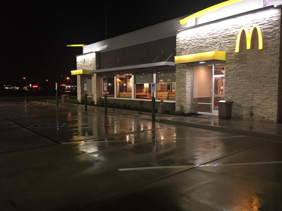 McDonald's with unclean concrete